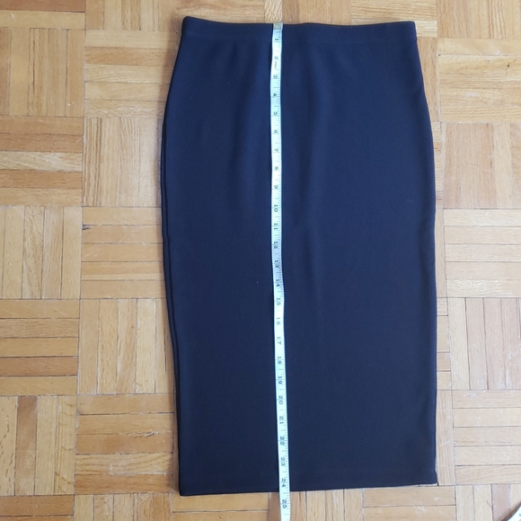 2/25 Stretchy midi ribbed black pencil skirt - Picture 5 of 5